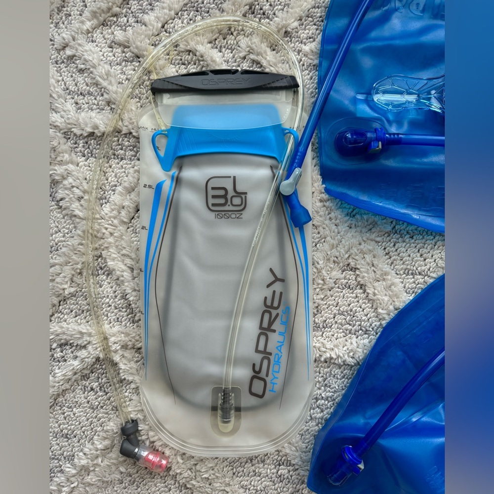 Water bladder bundle - Picture 5 of 5